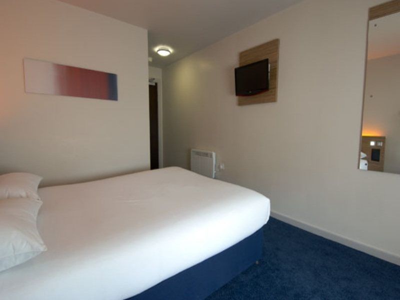 Travelodge Cameron Toll Hotel Edynburg Zewnętrze zdjęcie